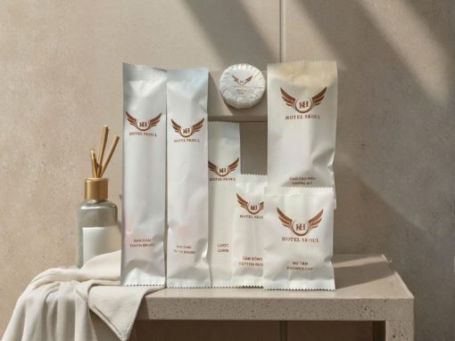 Bộ Amenities Khách Sạn In Logo – Chuẩn Mực Từ Cái Nhìn Đầu Tiên