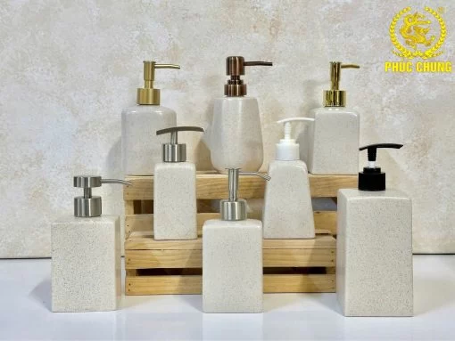 Bộ bình đựng dầu gội sữa tắm gốm sứ trắng hạt nhiều kiểu dáng