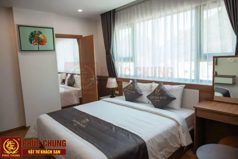 Bộ chăn ga gối khách sạn thêu logo – Tạo dấu ấn riêng cho thương hiệu